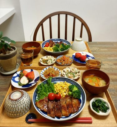 ご飯進む！ガーリックバター醤油ポークソテー