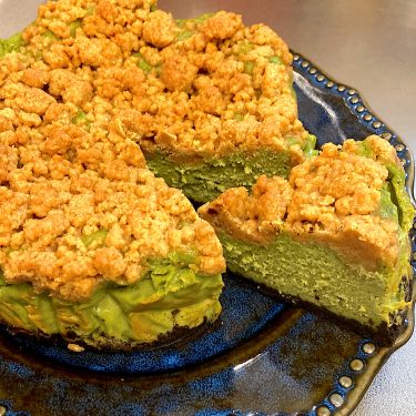 きな粉クランブルのせ抹茶オレオチーズケーキレシピ